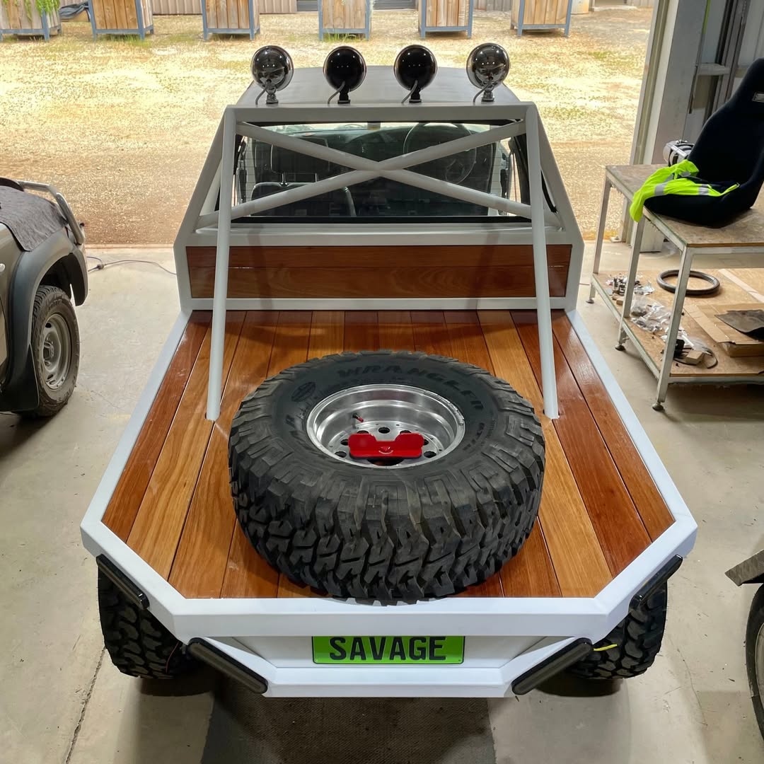 ’97 Hilux Extra Cab (RN110R) — Tray Build - Media 3