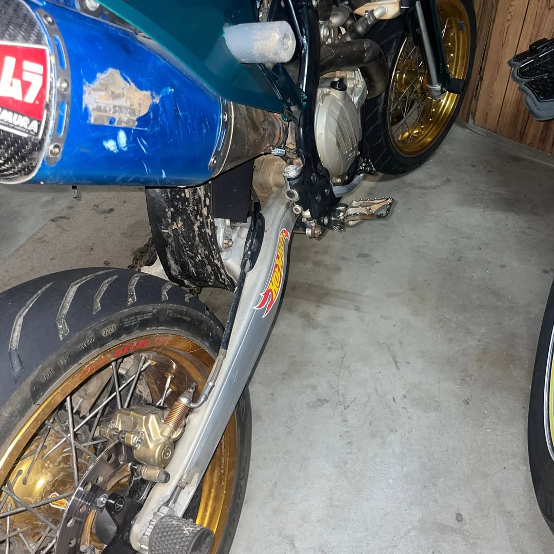 Axle Sliders + Quad Lock Handlebar Mount - Media 3